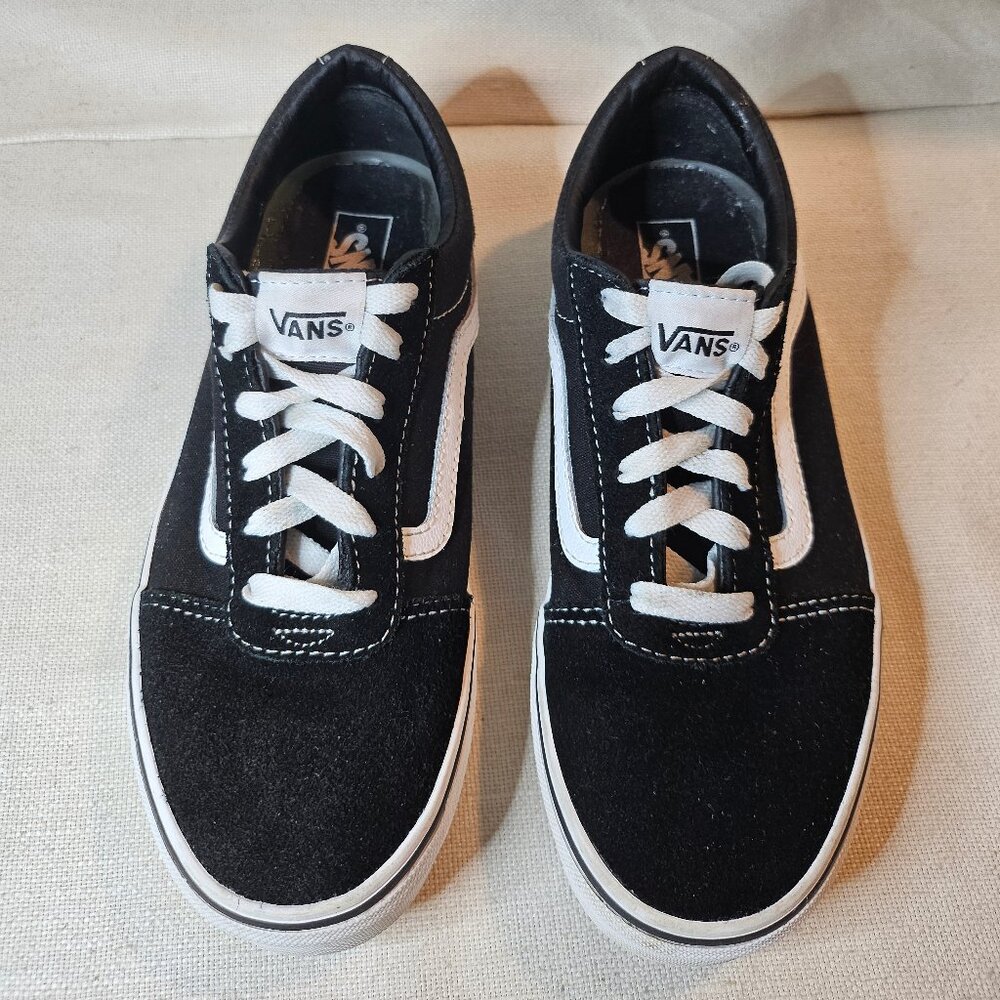 Vans Unisex Low Top Sneakers - Youth Size 6